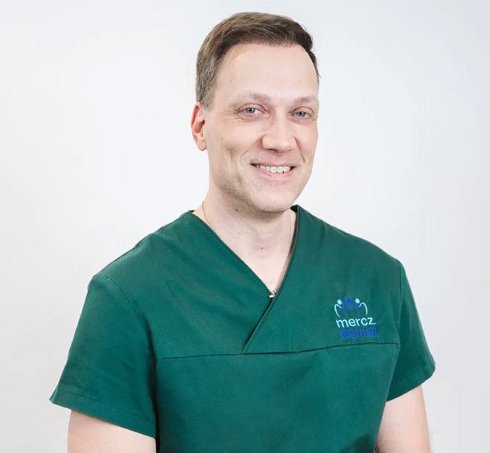Dr Denes Mercz dentiste en Hongrie