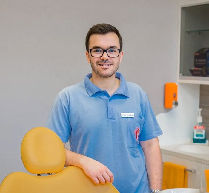 Dr Edvin Sarig