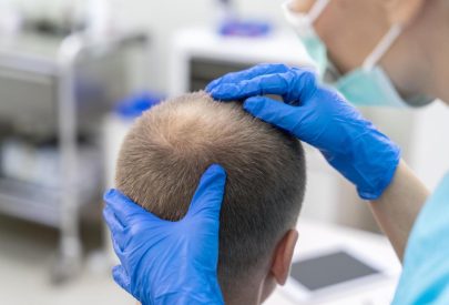 homme avec le problème de shockloss