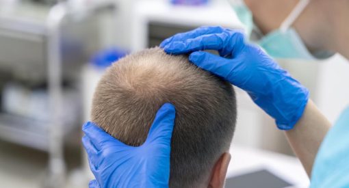 homme avec le problème de shockloss