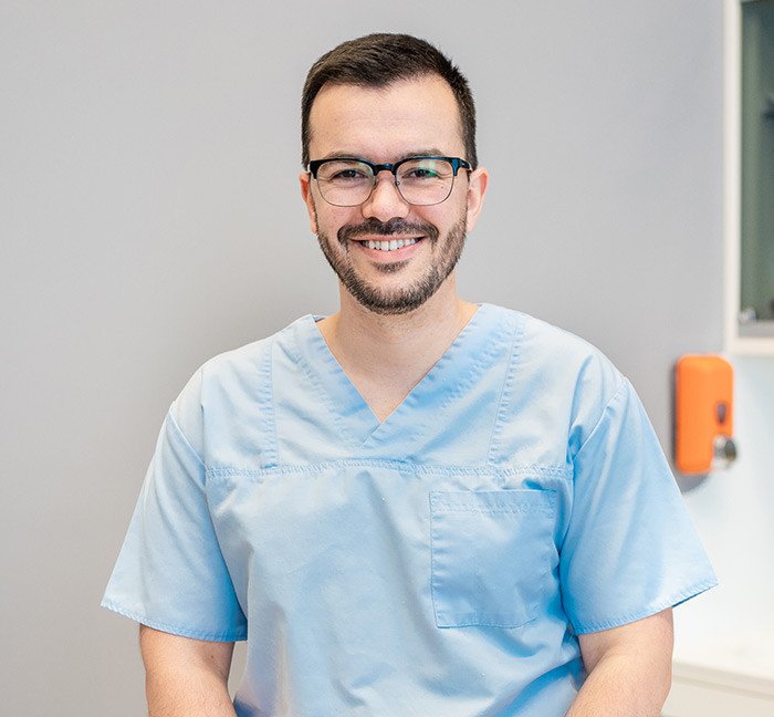 Dr Edvin Sarig